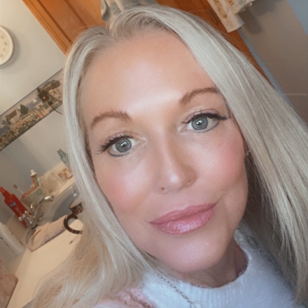 Meet your Posher, Lori